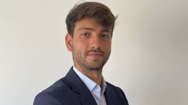 Andrés Millán, abogado: “Si ganas menos de 1.424 euros te tienen que subir el sueldo ya”