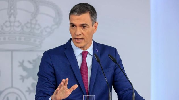Pedro Sánchez anima a la patronal a sentarse con los sindicatos para subir los salarios más allá del SMI
