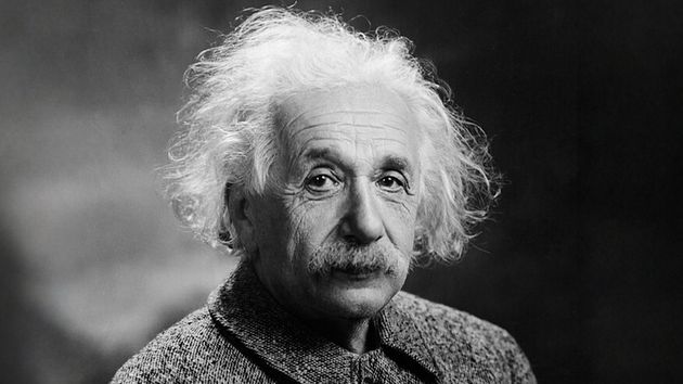 Albert Einstein, científico: “No intentes convertirte en un hombre de éxito, sino en un hombre de valor”