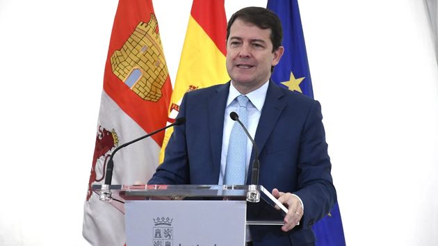 Castilla y León permite que los padres y abuelos puedan donar dinero a sus hijos para su primera vivienda con una bonificación del 99% en el Impuesto de Donaciones