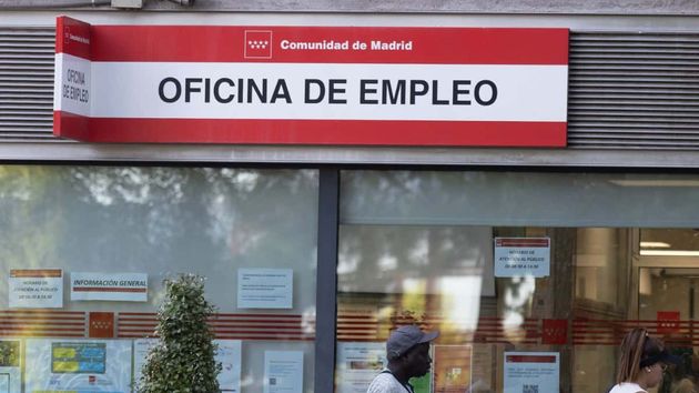 A los trabajadores que hayan cotizado al menos noventa días se les aprobará un subsidio inicial de 570 euros tras perder su empleo, siempre que sus rentas sean inferiores a 915,75 euros
