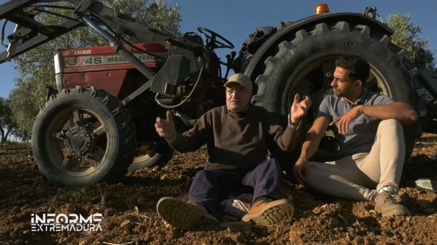Paco Amaya, 75 años, agricultor que no quiere jubilarse: "Me enteré de que había una jubilación activa que se cobra el 50% y pago la mitad de la Seguridad Social"
