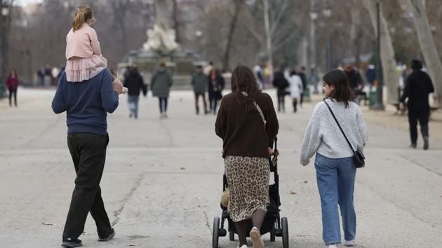 Las empresas no pueden quitar días de vacaciones a los trabajadores que disfruten del permiso parental: se siguen generando según el Tribunal Supremo