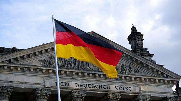 Lisa, consultora de gestión en Alemania, sobre su nómina: “Gano 6.800 euros al mes, pero no me parece satisfactorio”