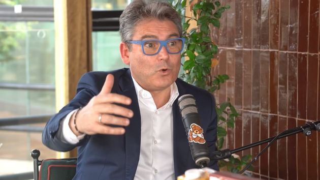 Marc Vidal, economista: "El precio del petróleo rozará los 100 dólares y ese golpe llegará a nuestras gasolineras… y después, a la cesta de la compra"
