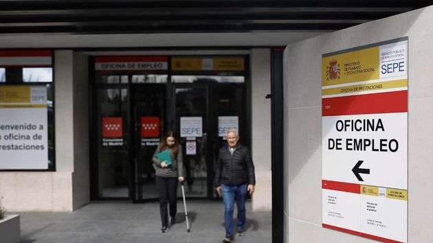 La Seguridad Social permite cobrar el paro del nuevo trabajo a quienes tienen una incapacidad permanente total, pero quitará el paro acumulado del empleo anterior