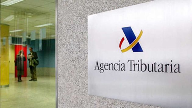 Un extrabajador de Hacienda avisa a España: "Ya no te revisa un inspector, te vigila un algoritmo 24 horas que decide tu riesgo fiscal en segundos"