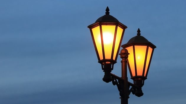 Precio de la luz del martes, 10 marzo de 2026 por horas: las horas más baratas y más caras en el día