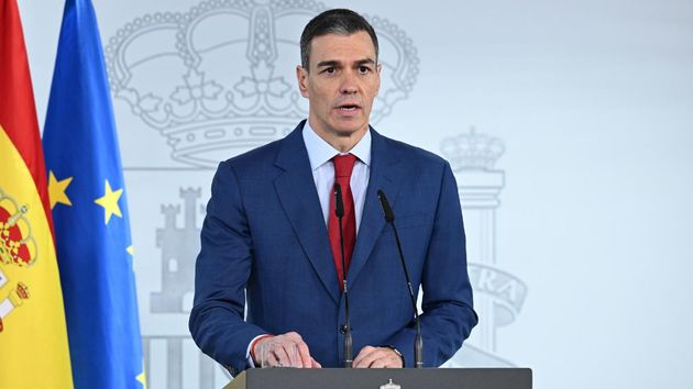 El Gobierno cambia las normas y a partir de ahora garantizará la sanidad pública a inmigrantes en situación irregular