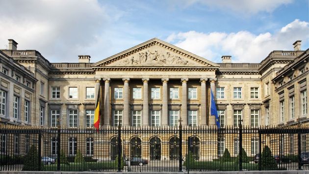Bélgica acaba con la prestación por desempleo de forma indefinida y endurece las prejubilaciones