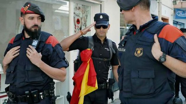 Policías nacionales estallan por el aumento de sueldo de los Mossos d'Esquadra: "Nos sacan 970 euros más al mes"