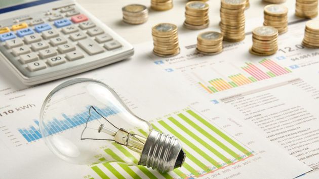El precio de la luz mañana, miércoles 18 de marzo, por horas: cuándo es más barata y cara en el día
