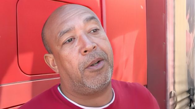 Eider, transportista autónomo, sobre el precio de la gasolina: "Pagué 1.238 euros por llenar el depósito, me veo obligado a parar porque no puedo seguir perdiendo dinero"
