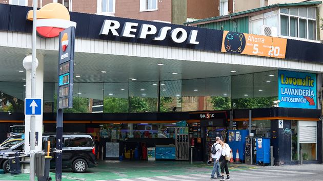 Repsol duplica desde este sábado sus descuentos en carburantes ante la subida de precios por el conflicto en Oriente Medio: se mantendrán hasta después de Semana Santa