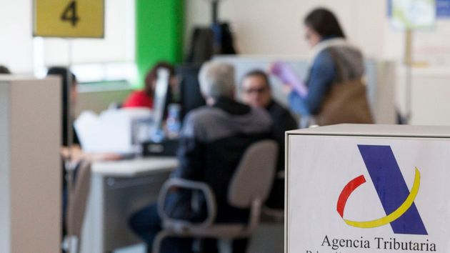 Un asesor fiscal lo confirma: "Ya puedes saber si estás obligado o no a hacer la Declaración de la Renta 2025"
