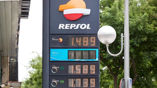 Transporte gratis, 3 días de teletrabajo y menos velocidad: el plan de emergencia ante la crisis del petróleo