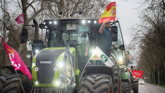 Francisco José, agricultor: “No entiendo por qué no ponen un precio tope al gasóleo, o por qué no nos quitan el IVA del 21% tras la subida”