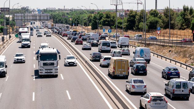 La DGT activa la Operación Especial Semana Santa 2026: vigilancia aérea, radares, balizas V-16 obligatorias e inteligencia artificial