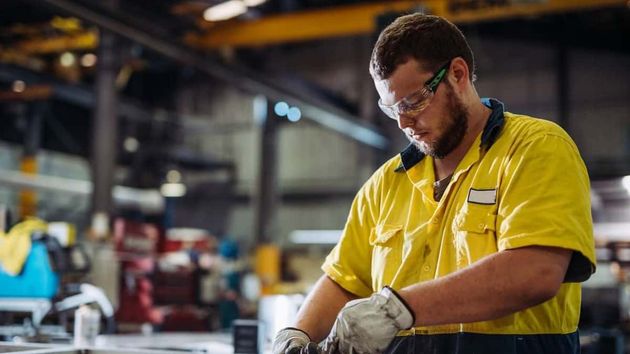 A los trabajadores temporales se les tiene que pagar el mismo sueldo si hacen las mismas funciones y están bajo el mismo convenio colectivo