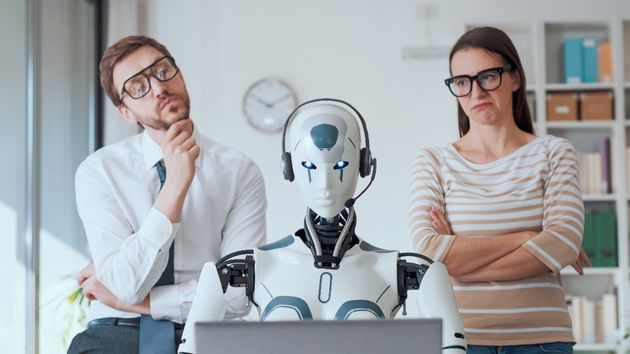 La IA reduce el espacio de entrada de los jóvenes al empleo tecnológico