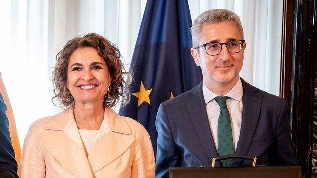 Portugal saca ventaja a España con el Impuesto de Sucesiones: padres e hijos no pagan nada por heredar