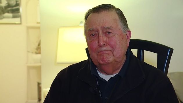 Un jubilado de 88 años pierde su pensión y se ve obligado a seguir trabajando en un supermercado: una donación de 1,5 millones de euros le cambia la vida