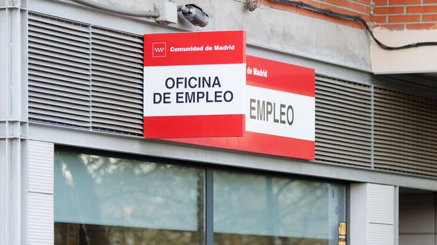 El SEPE publica miles de ofertas de empleo con sueldes de hasta 4.000 euros al mes para en abril de 2026: buscan desde médicos de familia hasta técnicos informáticos