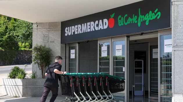 Colas kilométricas en el Corte Inglés para hacerse con las torrijas más deseadas de la Semana Santa: ahora con pistacho y tiramisú