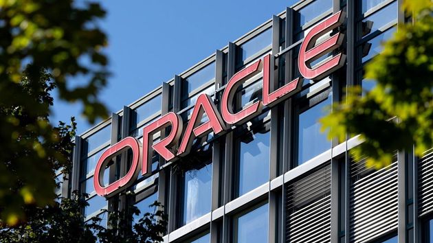 Oracle despide por email a miles de empleados para invertir en IA: “hoy es tu último día de trabajo”