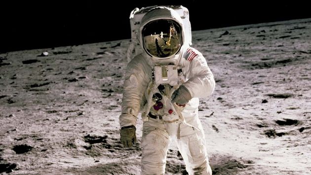Cuánto dinero gana un astronauta en 2026 y qué se sabe del sueldo de la tripulación de Artemis II