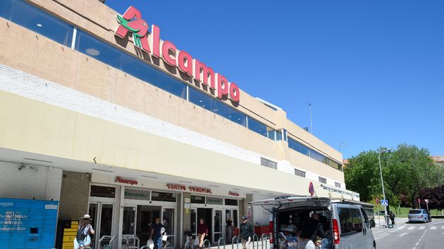 Confirmado: a partir de abril, los supermercados Alcampo contratarán a 265 personas sin experiencia y con sueldos de hasta 1.673 euros