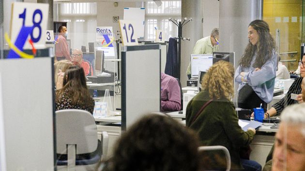 Los contribuyentes pagarán entre 350 y 760 euros más en IRPF al no haberse ajustado el impuesto a la inflación