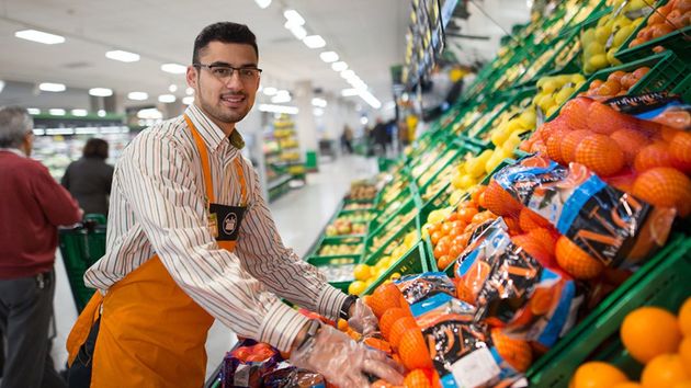 Mercadona busca personal que quiera trabajar este verano con contrato indefinido, sueldos de hasta 2.346 euros y plus de nocturnidad