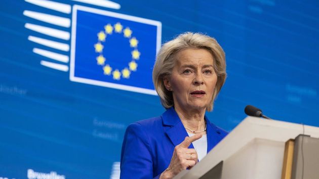 La UE endurece las reglas y obligará a Meta a permitir el acceso de otras inteligencias artificiales a WhatsApp en Europa