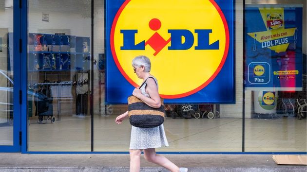 Ya está en Lidl la sombrilla tipo parasol con protección solar: es la más buscada y cuesta solo 74,99 euros