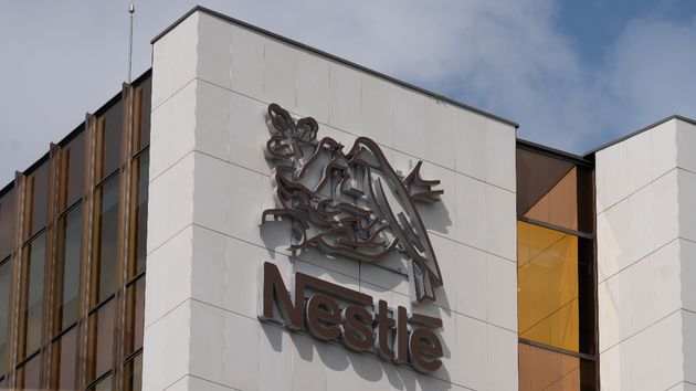 Nestlé anuncia un ERE de hasta 301 empleados en España por su “transformación operativa”