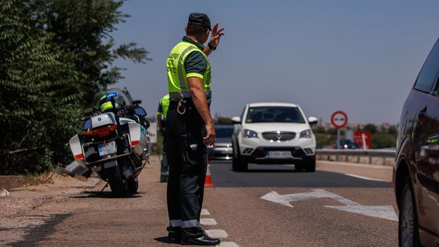 Le despiden estando de permiso por el fallecimiento de su padre por dar positivo en un control con el coche de empresa: es improcedente