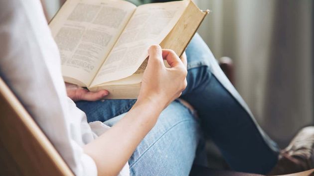 La psicología dice que leer libros largos de forma habitual durante la adolescencia es característico de este tipo de personas