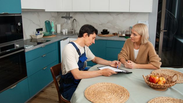 El Gobierno permite a los propietarios renovar su vivienda y recibir ayudas de hasta 21.400 euros, pero exige un ahorro energético del 30%