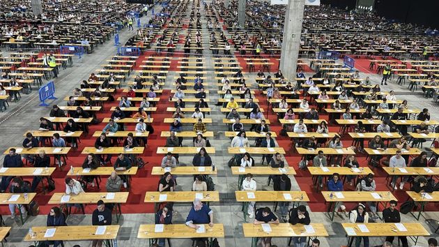 El BOE publica más de 3.400 nuevas plazas de oposiciones para ser funcionario: muchas para hacer carrera profesional en el Ejército