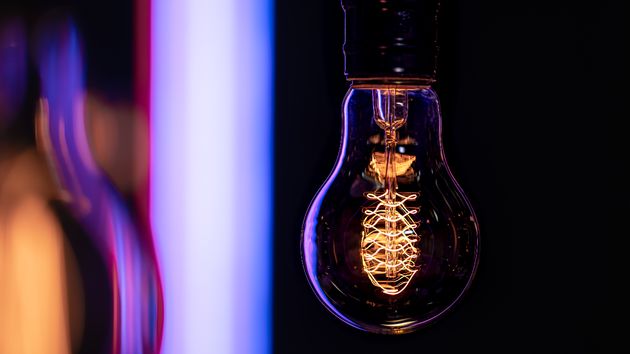 El precio de la luz del miércoles 29 de abril de 2026 en el PVPC sube de nuevo con tres tramos por encima de los 200 euros