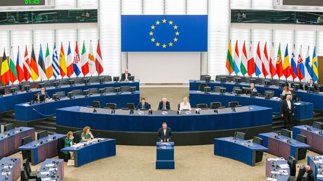 Europa cambia las reglas: amplía las ayudas para incluir a trabajadores antes de ser despedidos