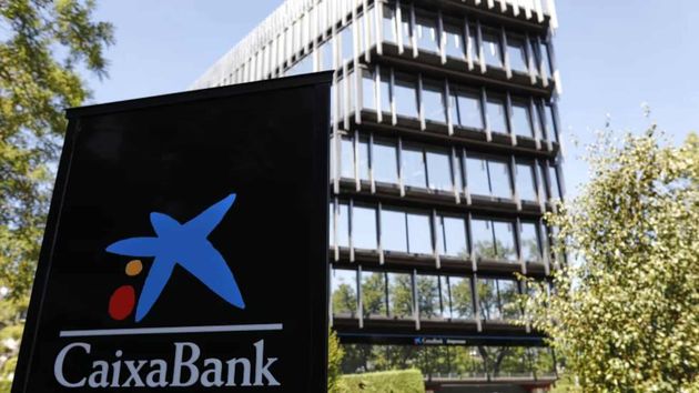 CaixaBank gana 1.572 millones de euros hasta marzo, un 7% más, gracias al crecimiento de la actividad