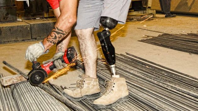 Adaptación del puesto de trabajo tras incapacidad permanente: cuándo se mantiene la pensión, cuándo se suspende y qué obligaciones tiene la empresa