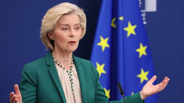 La UE cambia las normas y, a partir de 2027, los móviles deberán permitir al usuario extraer y sustituir la batería sin necesidad de acudir a un técnico