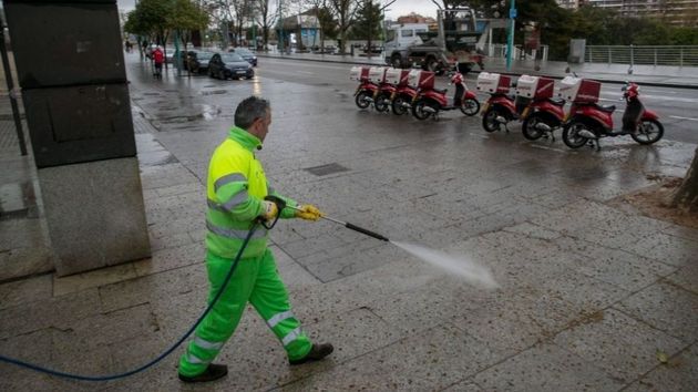 Turno de 7:00 a 14:00 y sueldo de 1.940 euros al mes: FCC necesita personal con urgencia y publica 252 ofertas de empleo
