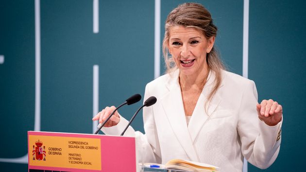 Yolanda Díaz celebra que Uber Eats reconozca su deuda de 110 millones por falsos autónomos y avisa: quiere extender la Ley Rider a más sectores