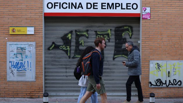 El SEPE abonará hasta 30 meses de subsidio tras agotar el paro, pero es necesario acreditar cargas familiares y carecer de rentas
