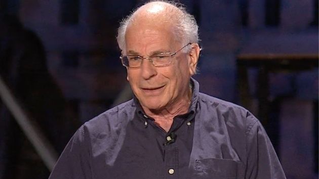 Daniel Kahneman, psicólogo y Premio Nobel: "En nuestra felicidad influye más lo que recordamos de una experiencia que la experiencia en sí"