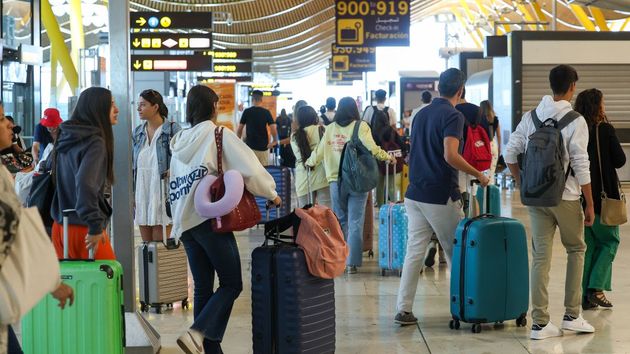 El Gobierno confirma que los días 15, 27 y 30 de mayo son festivos y algunos dejarán puentes de hasta tres días en varias ciudades de España